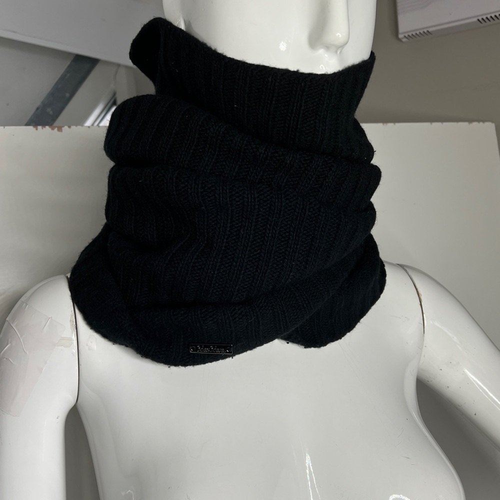 MaxMara Unisex Infinity Knit Neck Scarf Shoulder Head Wrap